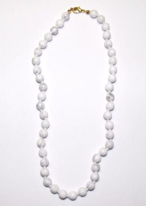 collier howlite boules