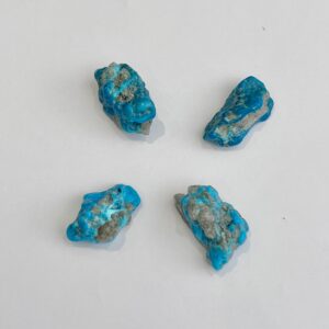 Petite turquoise