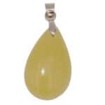 pendentif jade en forme de goutte en pierre