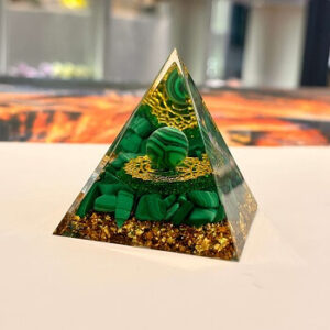 Pyramide orgonite Malachite
