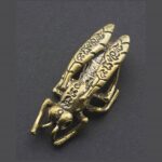 Amulette Thaï Frelon Guêpe en Laiton