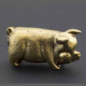 Le Cochon Sacré Bénit : Talisman Thaïlandais pour Attirer Abondance et Chance